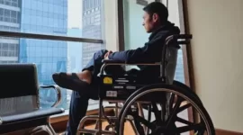 Aktor Mohamad Iqbal atau lebih dikenal sebagai Iqbal Pakula. (Instagram.com/@iqbalpakula21) 
