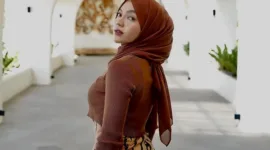 Selebgram Oklin Fia. (Facbook.com/@Oklin Fia)
