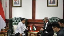 Dubes Palestina Zuhair Al-Shun bertenu Menteri Pertahanan Prabowo Subianto. (Dok. Tim Media Prabowo Subianto)  